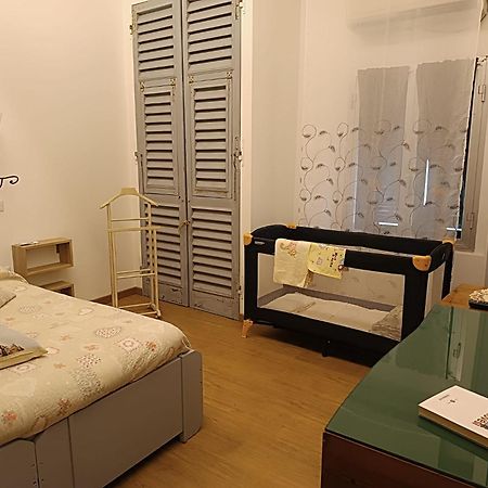 Ferienwohnung Trentapassidairolli Genua Exterior foto